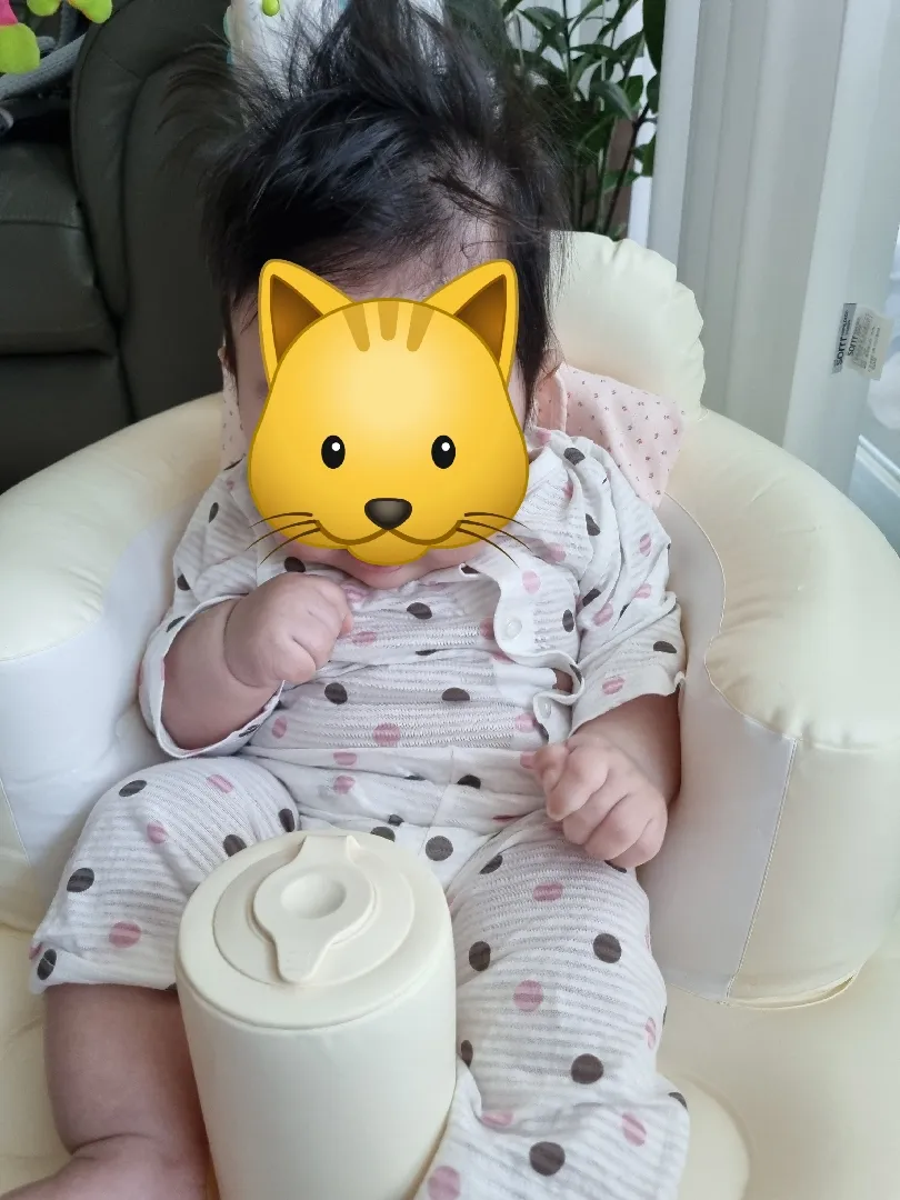 백일아기 의자 앉을때요..