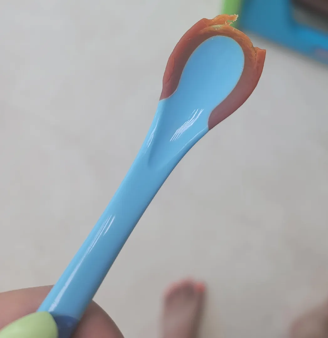 아기가 고무를먹었는데요