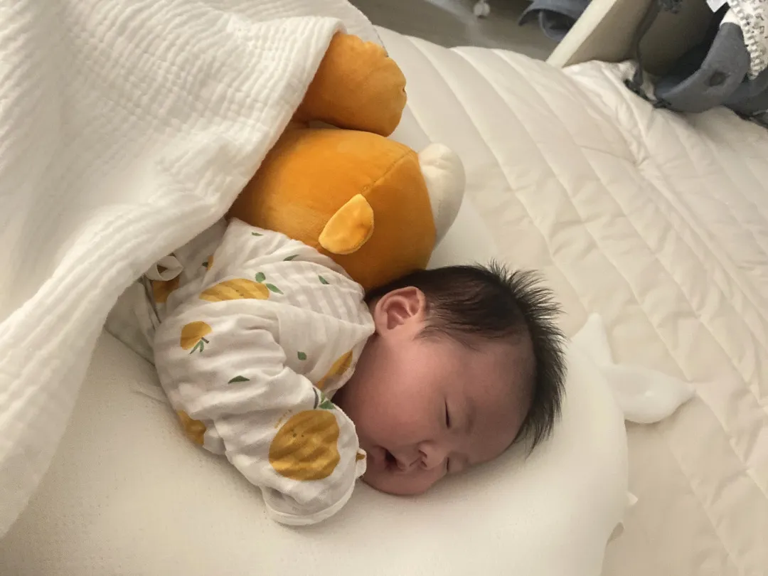 라라스베개 왜 이제서야 샀을까요😭😭😭
