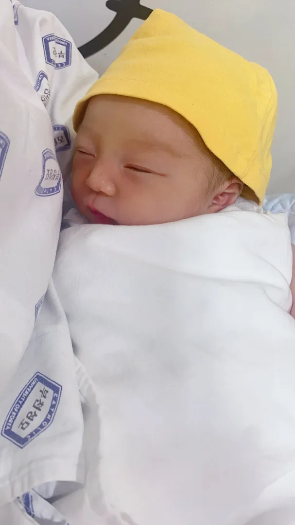 이씨 여자아가 이름 투표한번씩 부탁 드려용😃