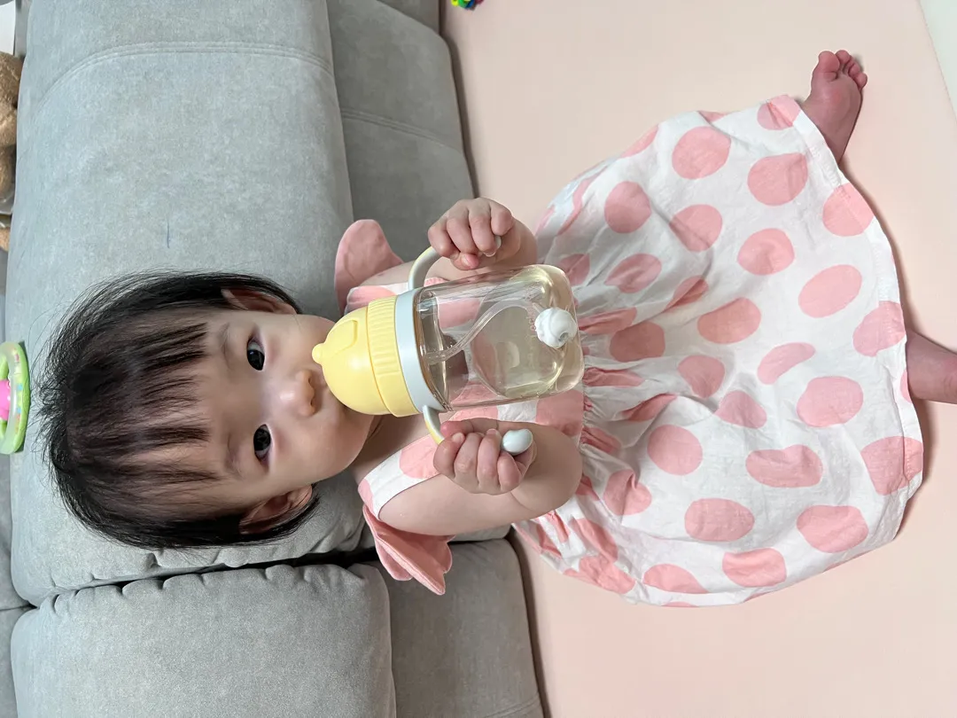 아가 보리차 드뎌 잘먹네요❤️