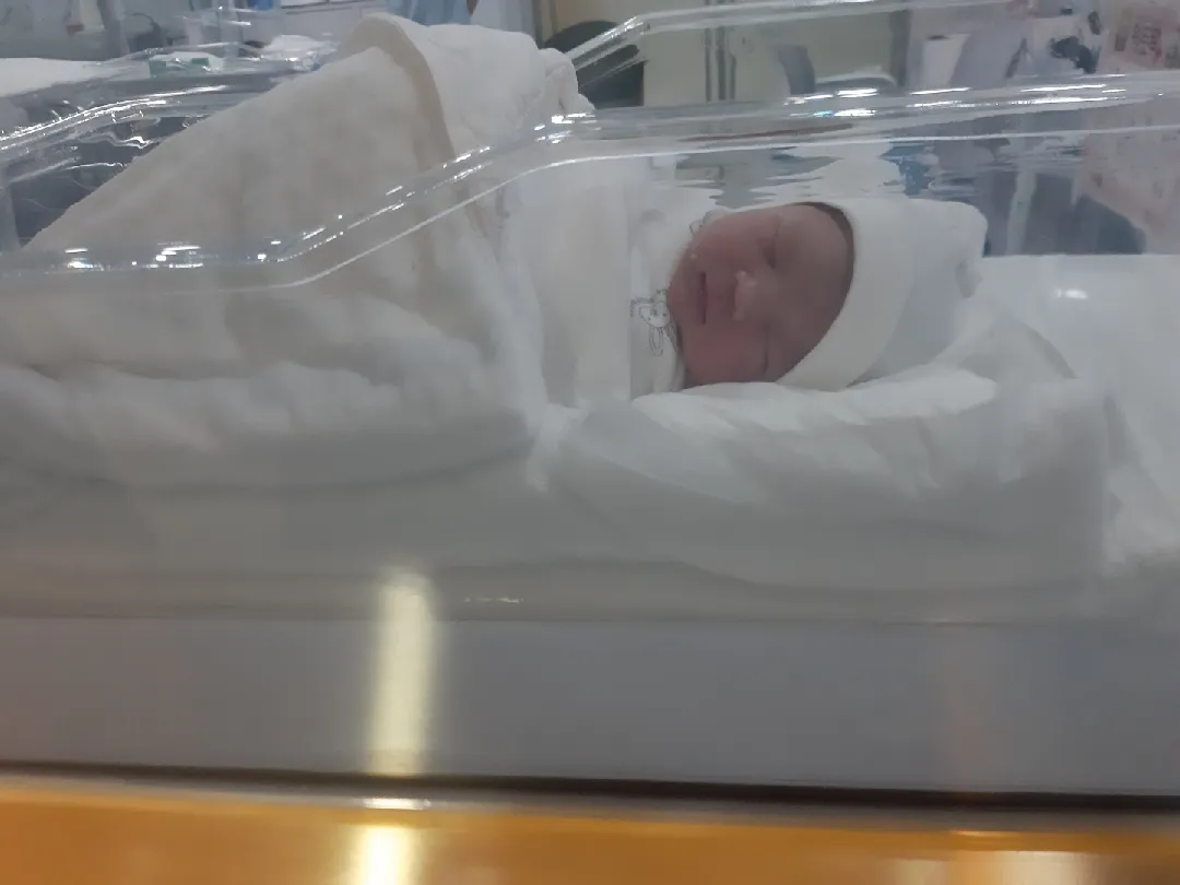 제왕절개 출산 남편입니다