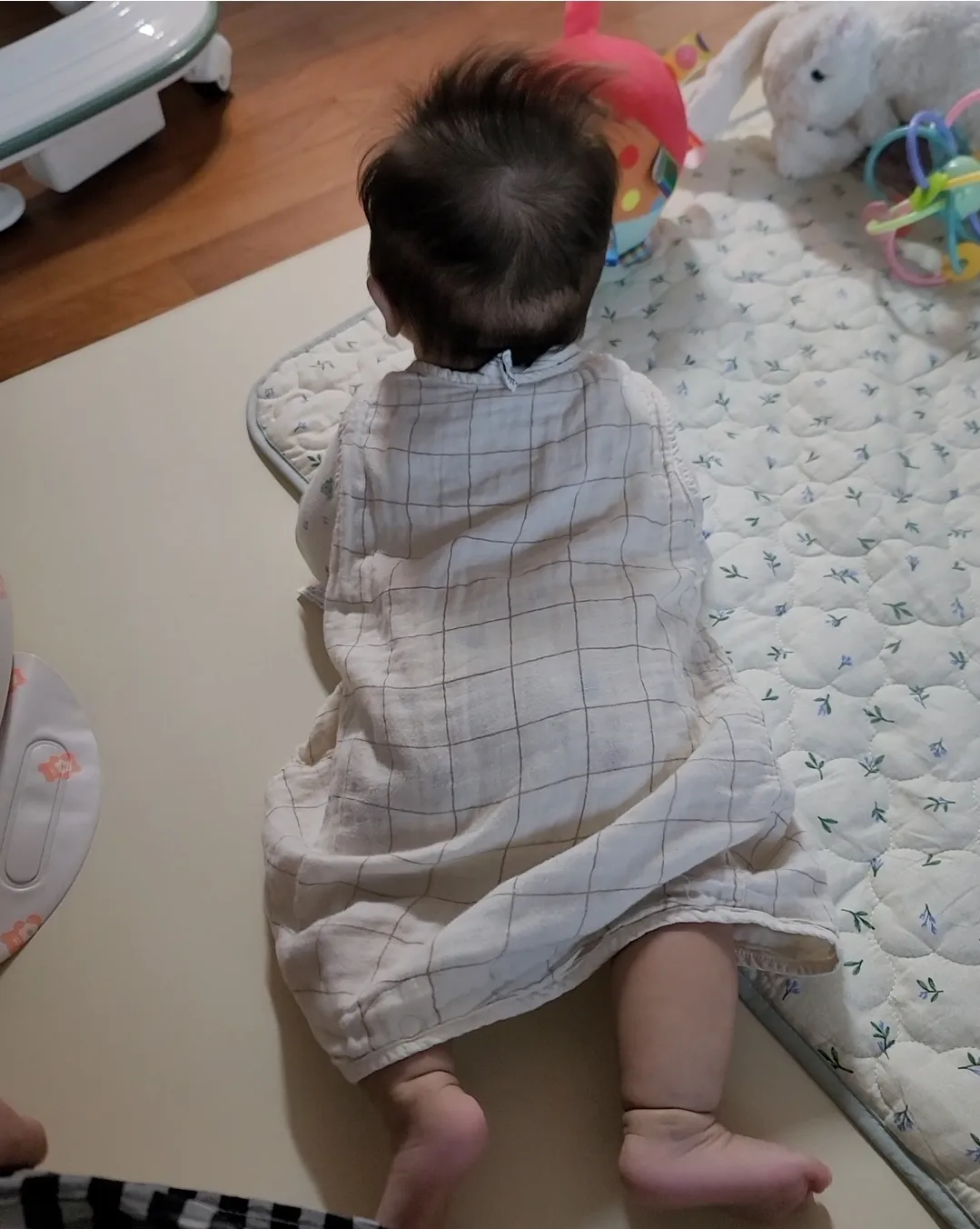 저희애기만 뒷머리 고속도로인가유..?
