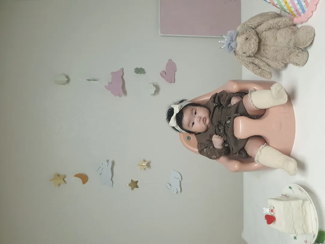 셀프백일사진😆😆💕