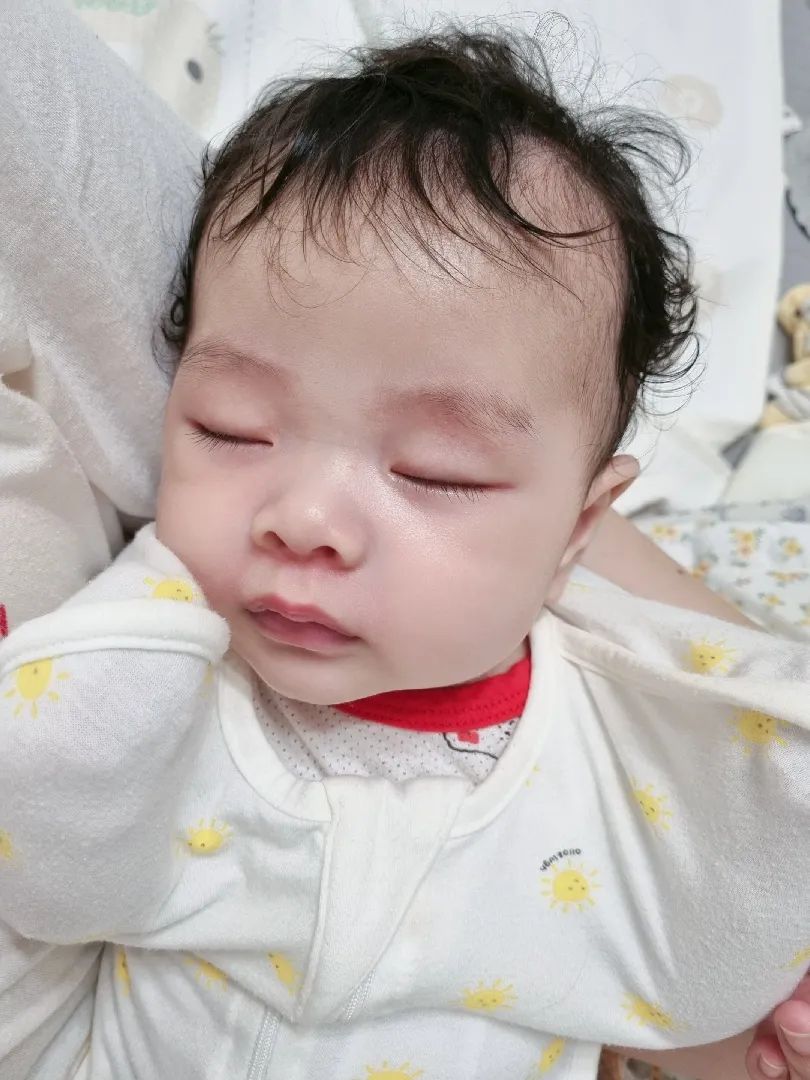 113일아기 스와들업없으면 잠들기 어려워요