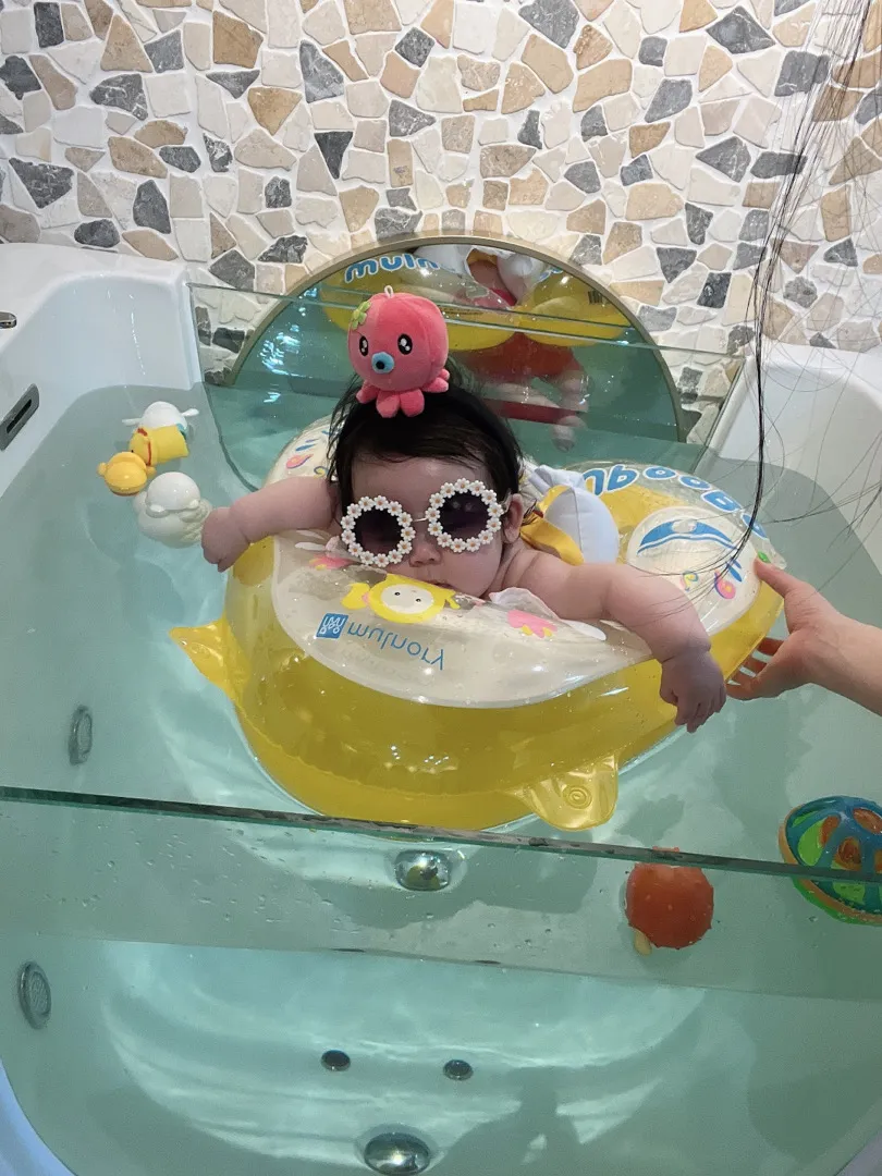 베베쿠아 아기 수영장 다녀왔어영 🥰