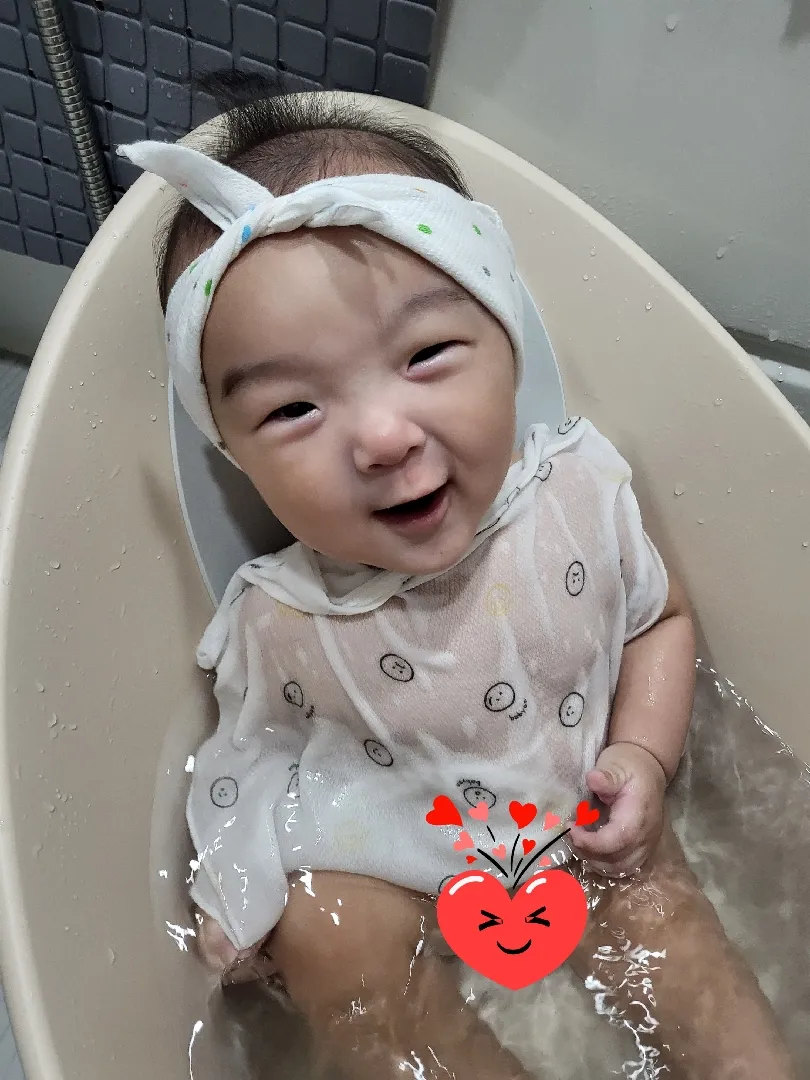 하린맘님 보세요!(목욕시 귀에 손수건)