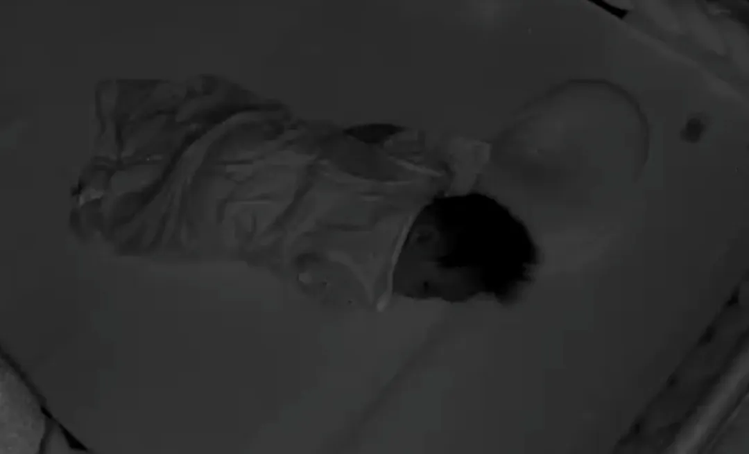 뒤집기 시작 후 밤잠 어떻게 재우셨어요?