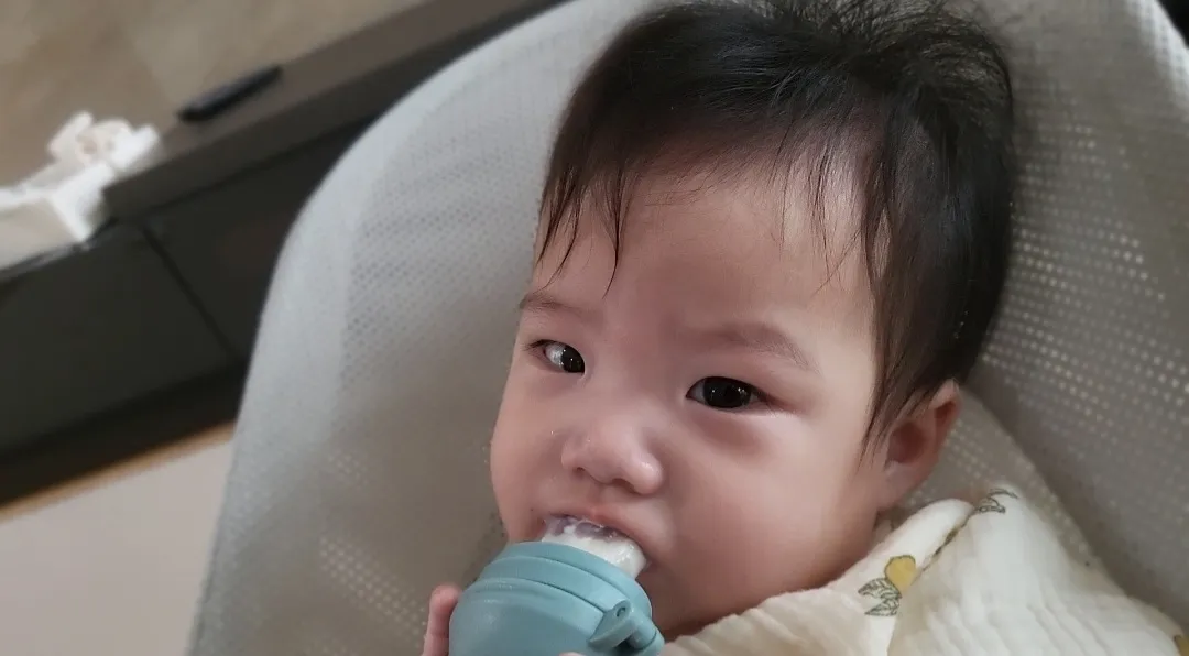 이앓이에 분유 얼리기 좋아요!