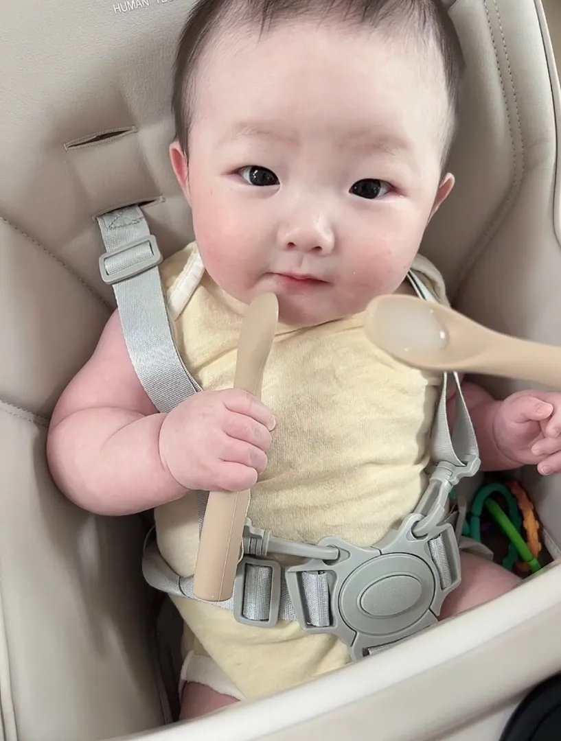 오늘 이유식 시작했어요!