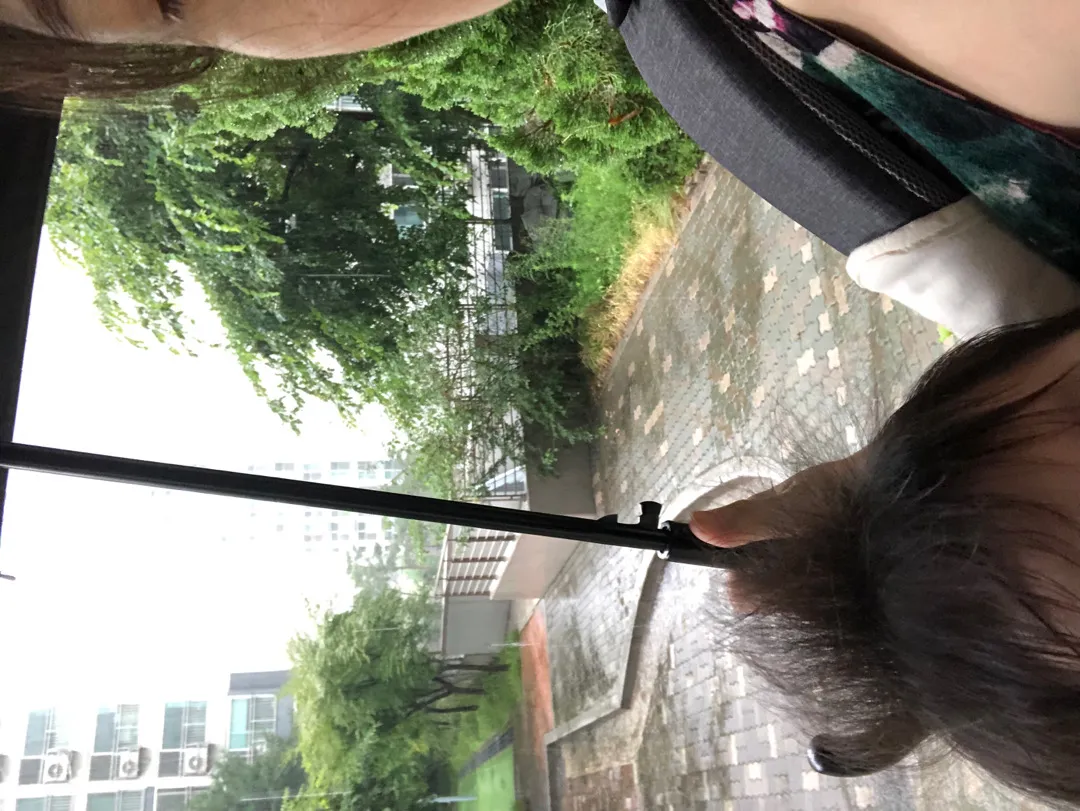 비오는날 집앞 산책~