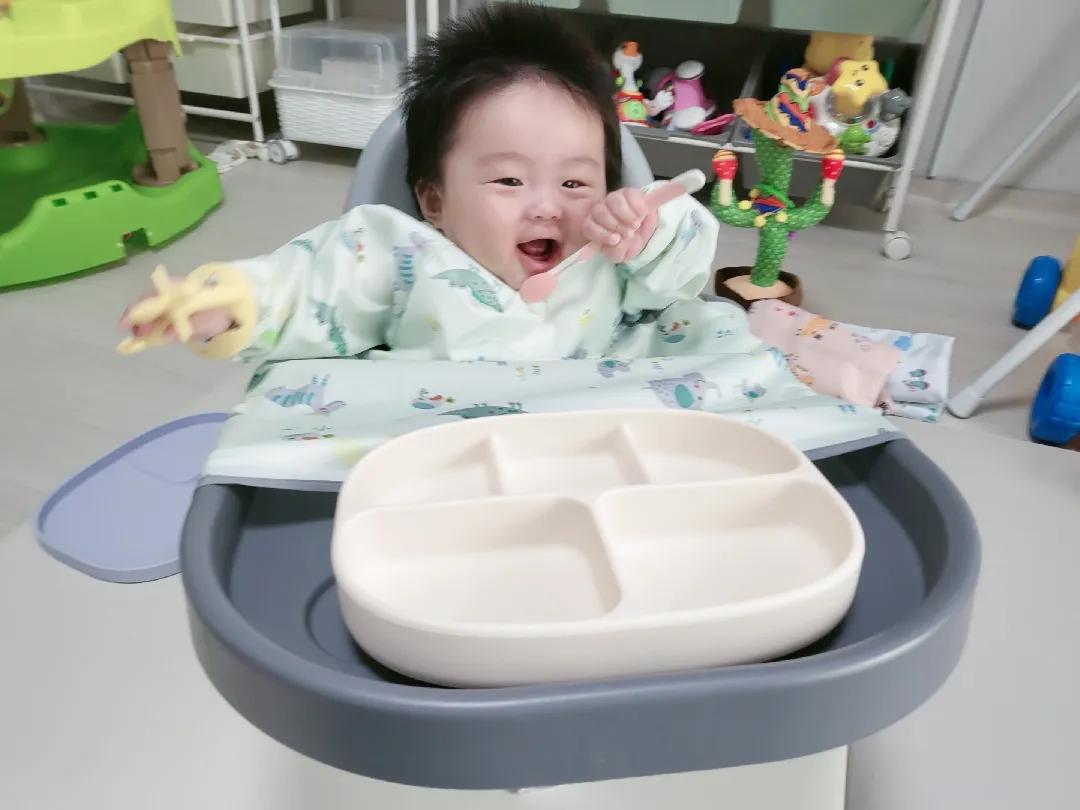 벨베이비 턱받이 헬이요😅