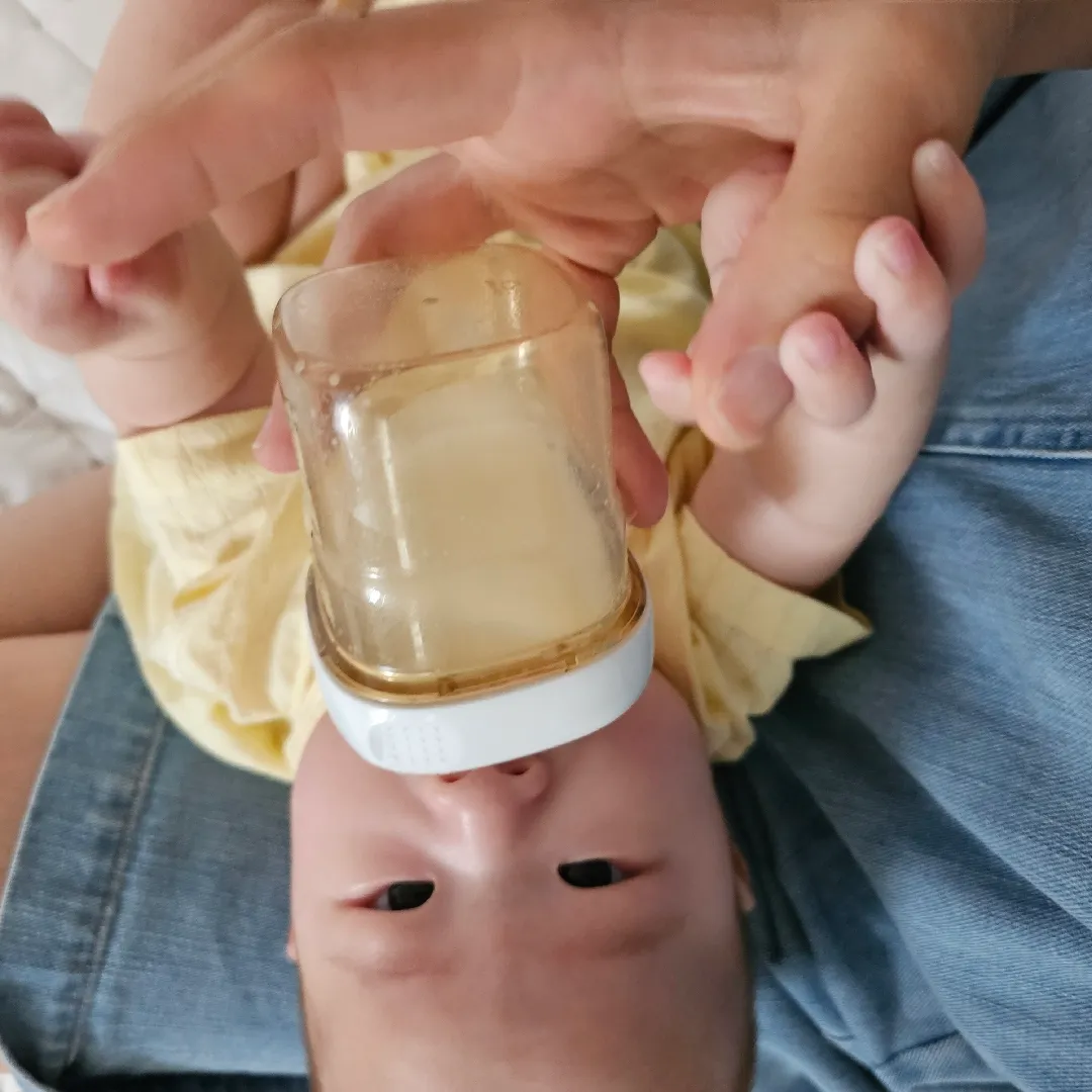 밥먹을때마다 묘기부리는 요즘ㅋㅋ