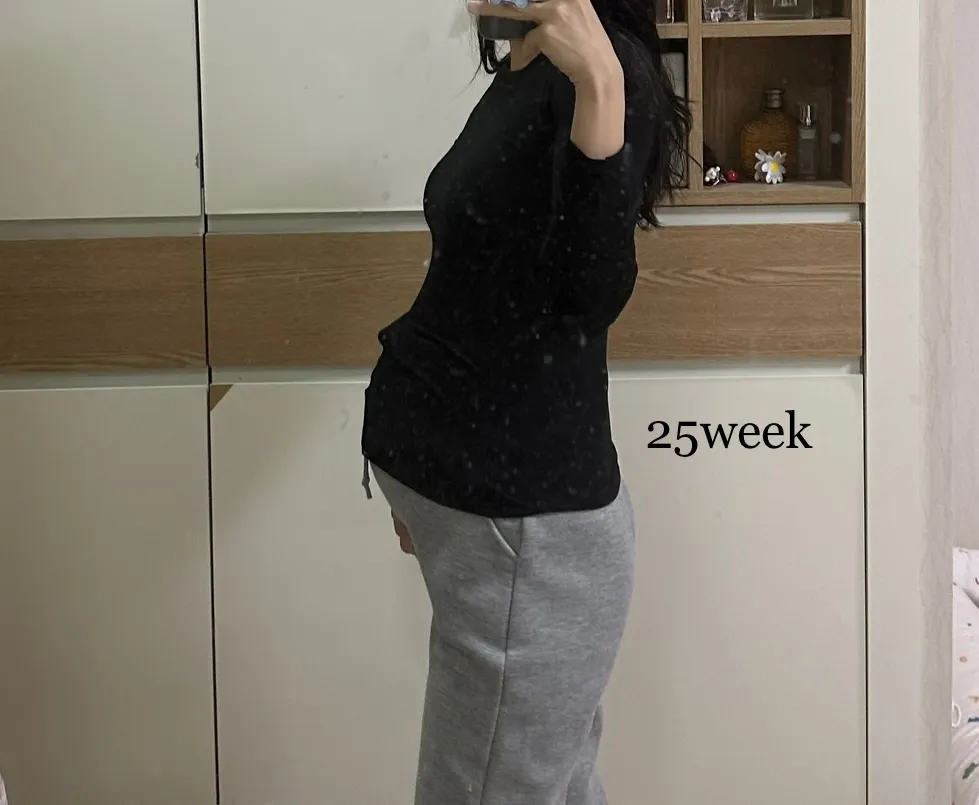둘찌라 그런가 배가 너무 많이 나와용,,,,,🥲