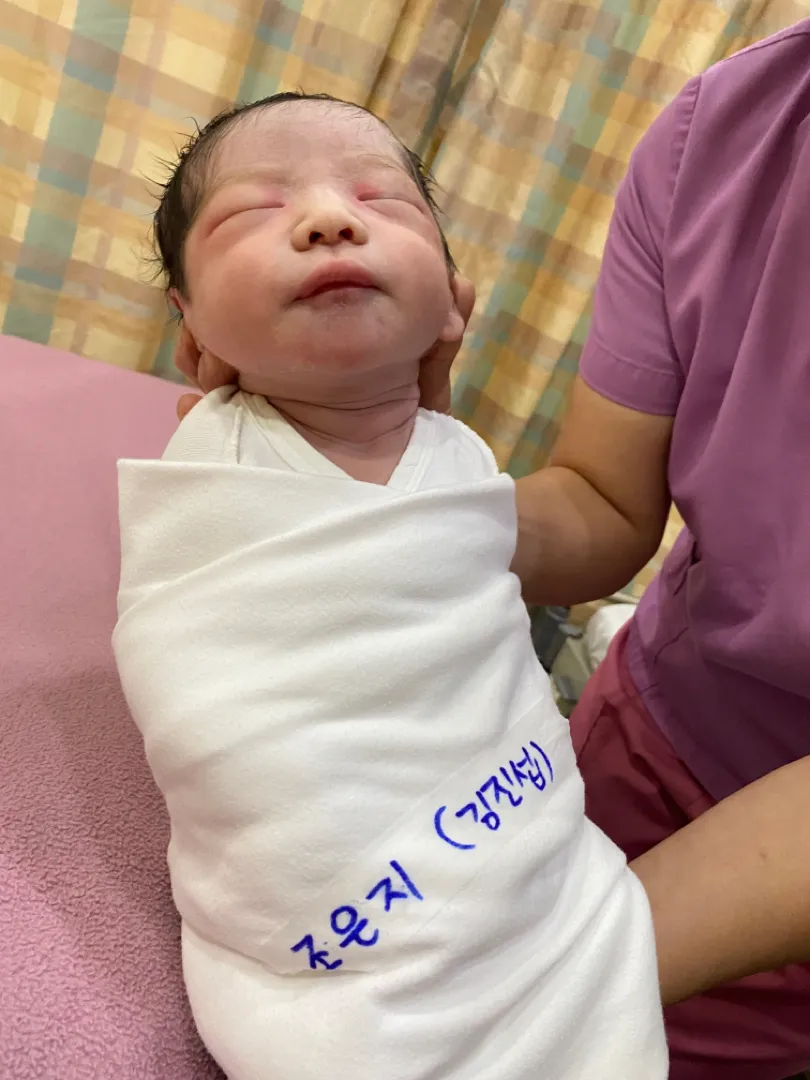 11월10일 탄생!!! 촉진제맞고 제왕절개🥹