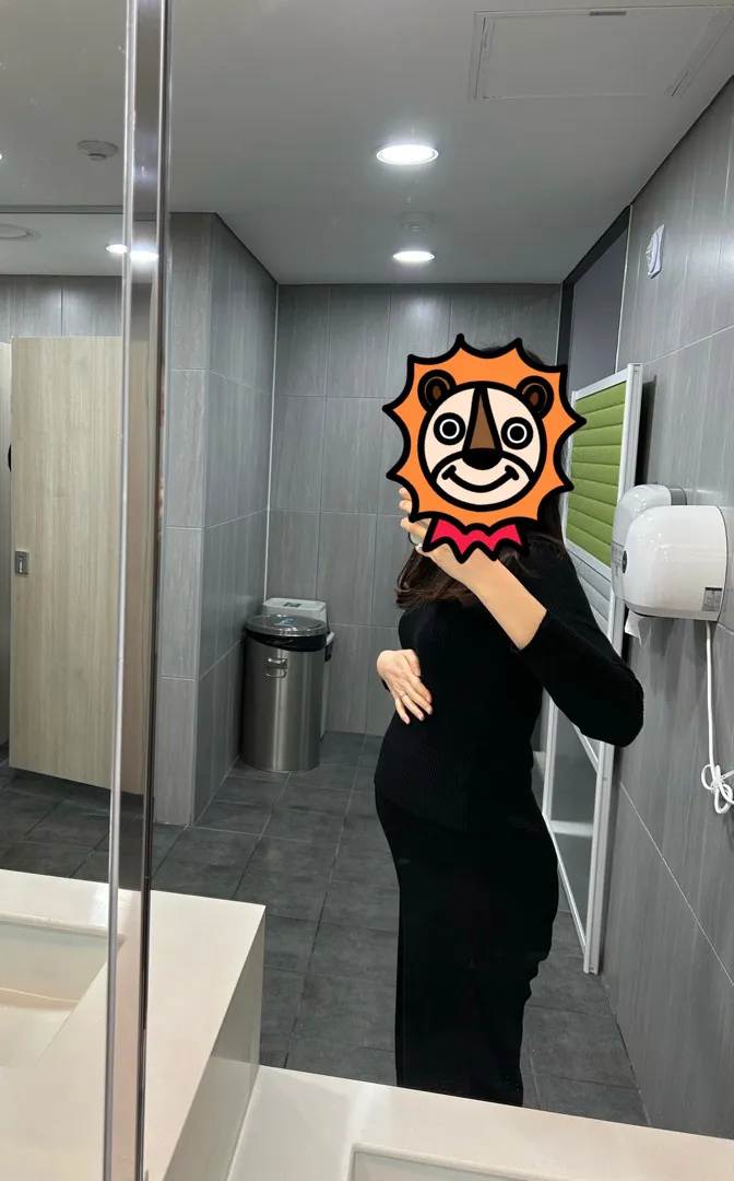 17주 배가 너무 많이나와서 부끄러워용..