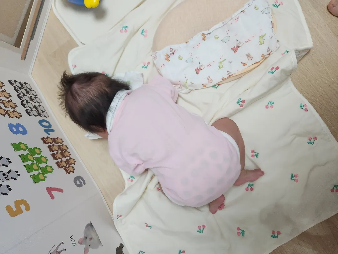 뒤집기 후 개구리 자세 ㅠ