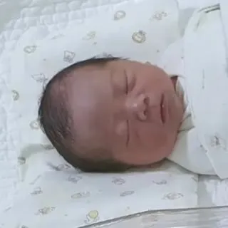 제왕절개 드디어 어제 아기 만났어요!!
