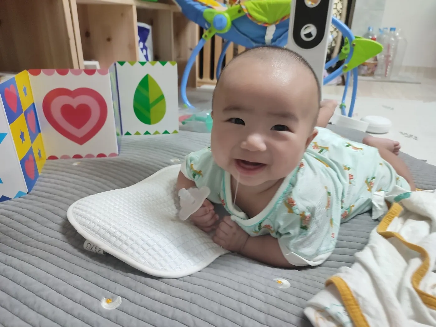 오늘 웃는 사진 건졌네요 ㅋㅋ