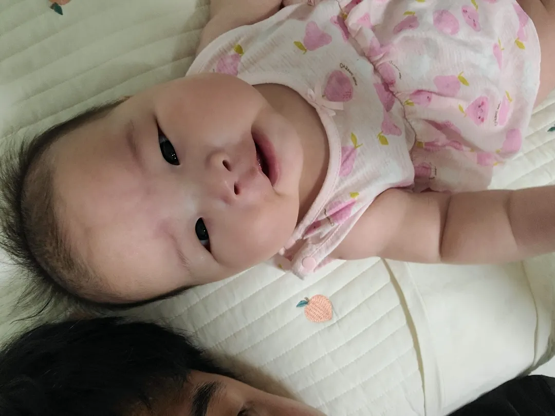 우리 아가 볼따구 자랑하기