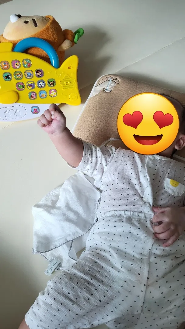 주먹쥐고 팔들기