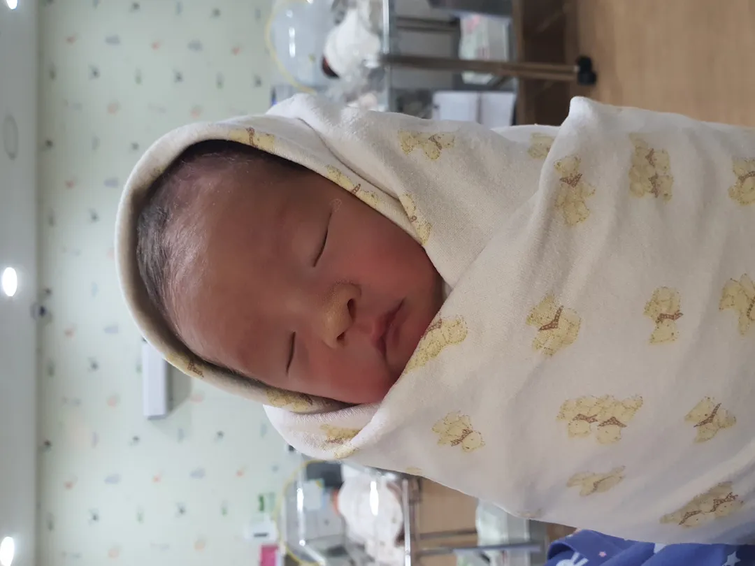 36주 6일 출산 