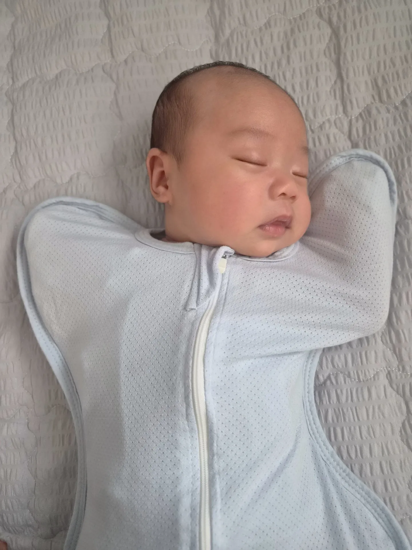 푸키포키 스와들업 밤부메쉬 블루 M 후기 2