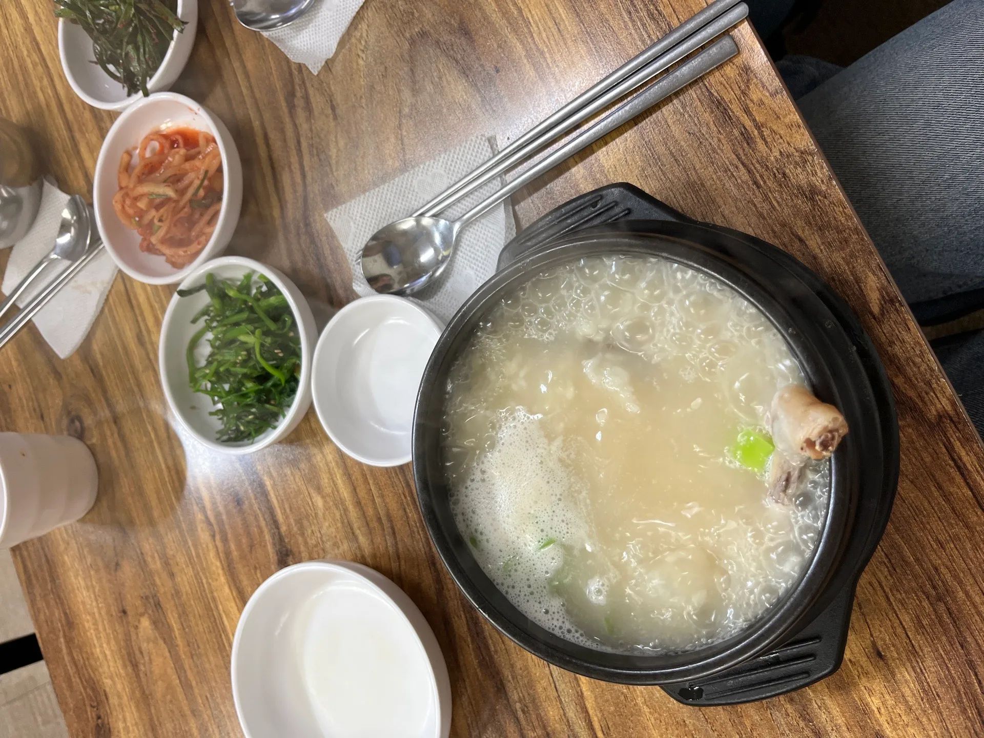 다들 점심 뭐드셨나요?