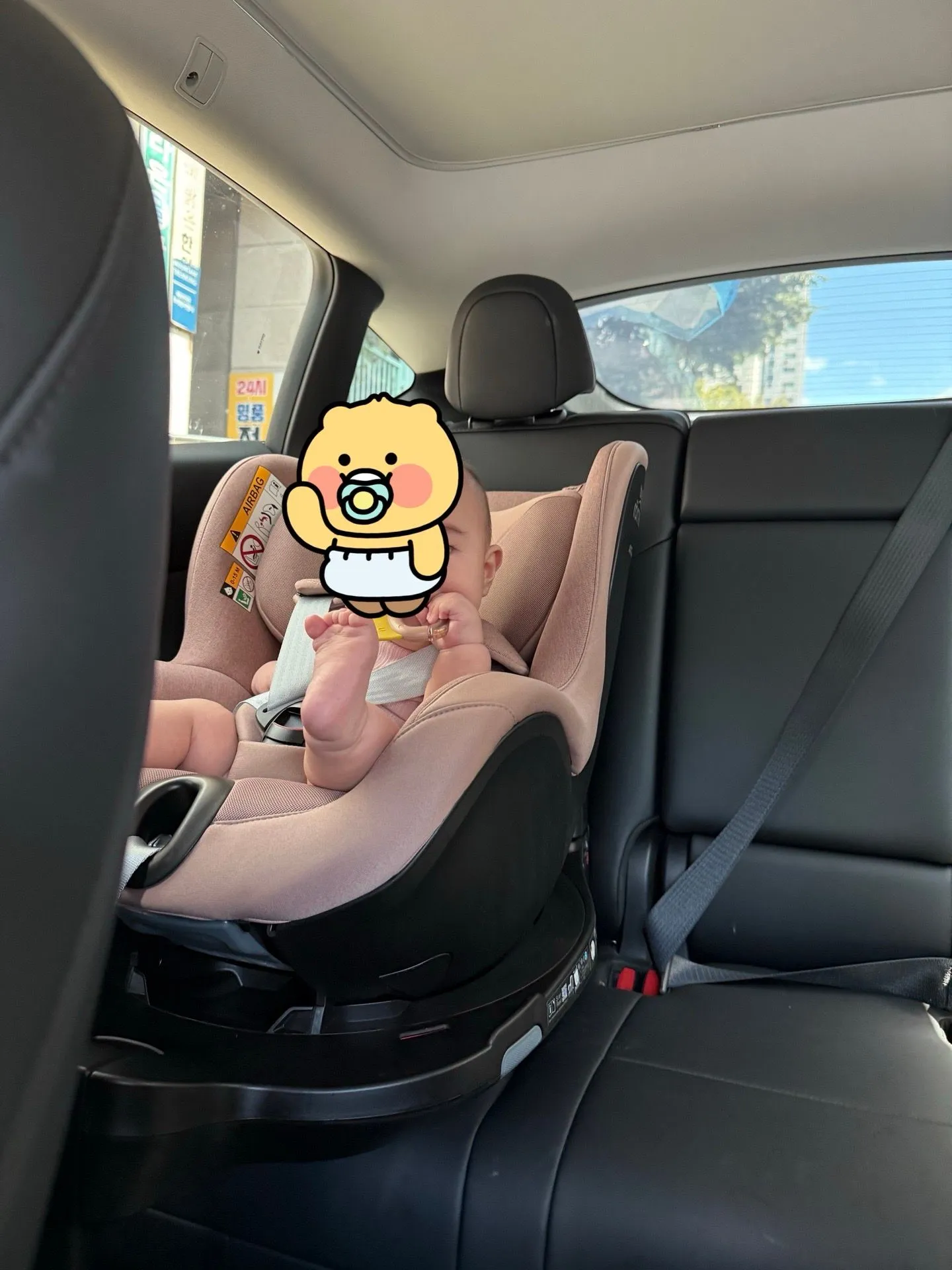 흔들림 없는 신생아 카시트 듀얼픽스 프로 테슬라 모델 Y 장착 후기 3