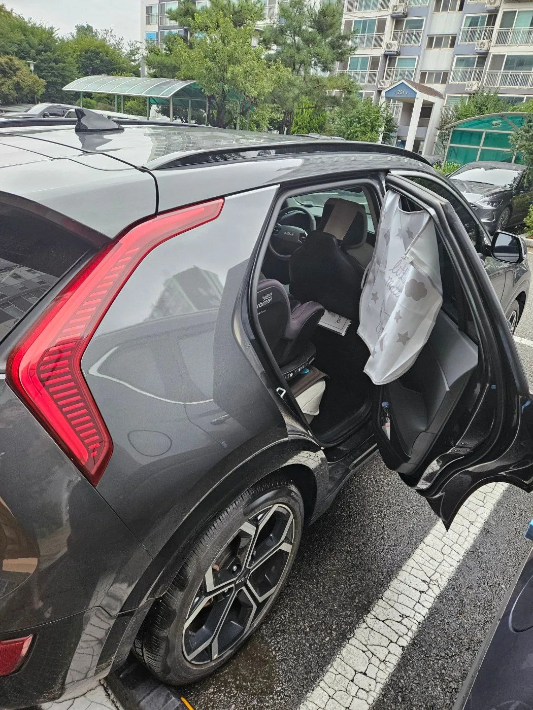 안전에 강한 브라이텍스 신생아 카시트 듀얼픽스 프로(니로) 장착 후기 2