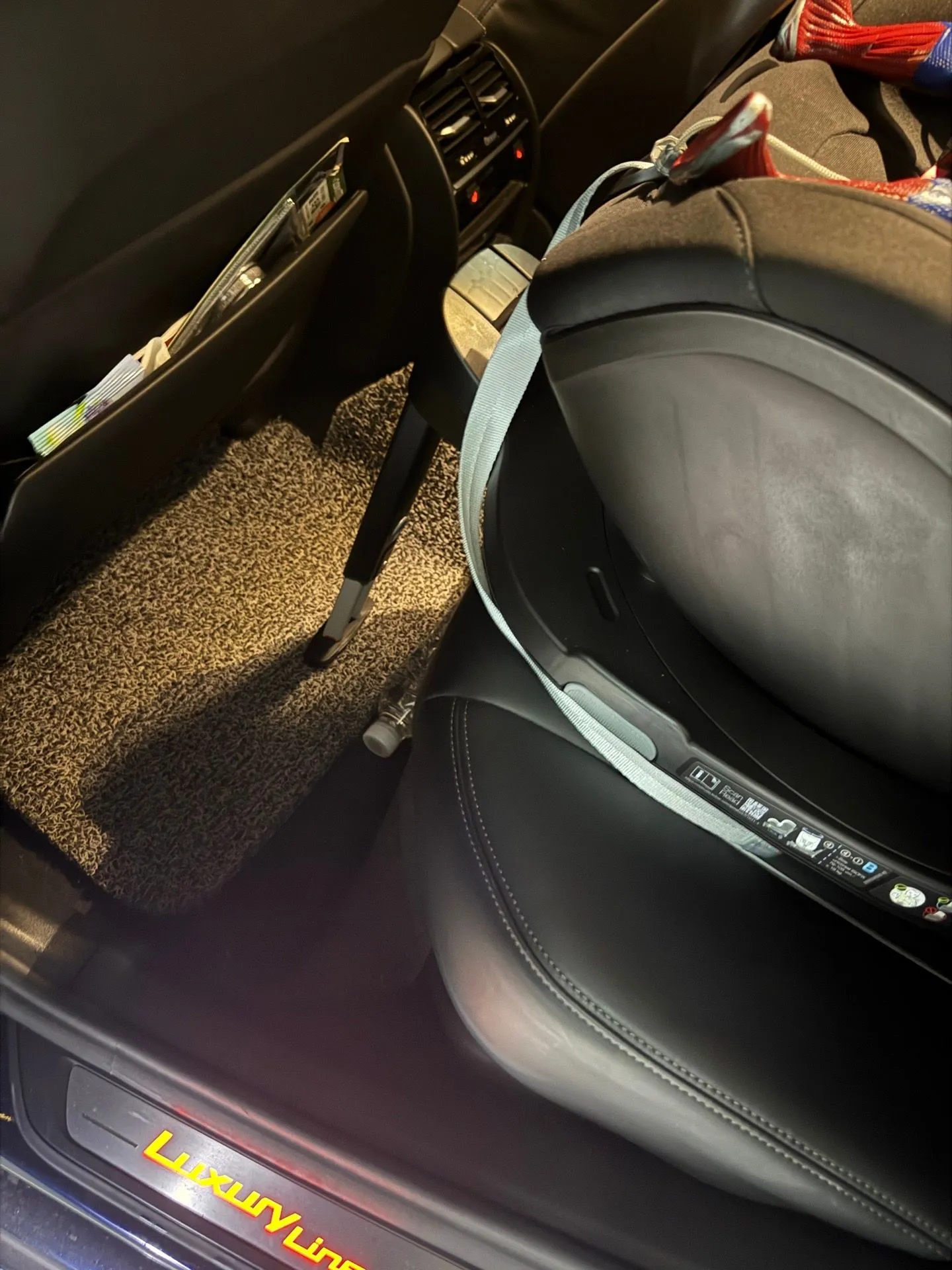 신생아카시트 고민 끝! 브라이텍스 듀얼픽스 프로 BMW 530i 장착 후기 3