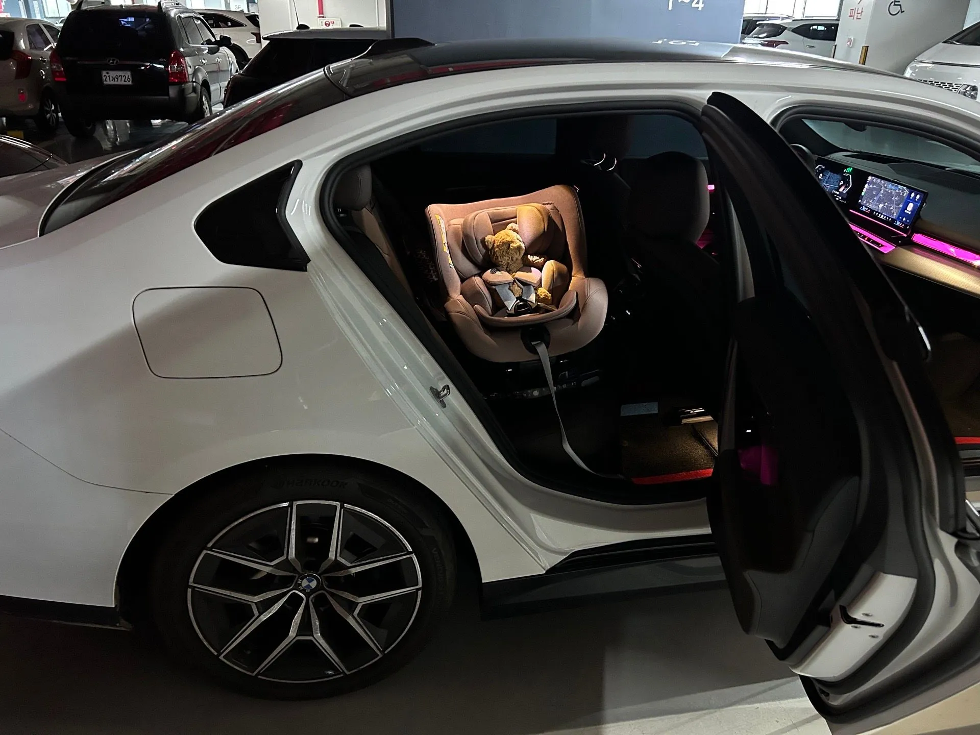 내돈내산한 독일제 신생아 카시트 듀얼픽스 프로! BMW5 패밀리카 장착 후기 1