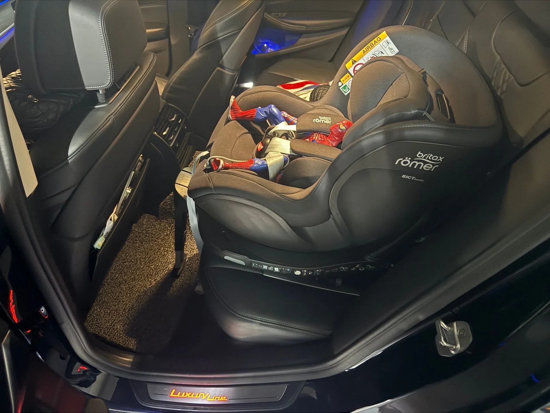 신생아카시트 고민 끝! 브라이텍스 듀얼픽스 프로 BMW 530i 장착 후기 2
