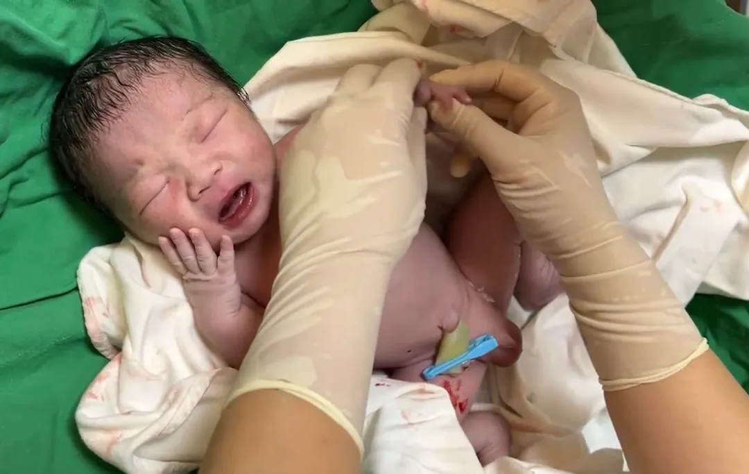 출산했어요!!!! 👶🏻🩵