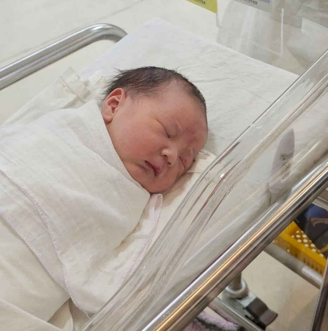 4월14일 경산모 주말 응급 자분출산했어요. 