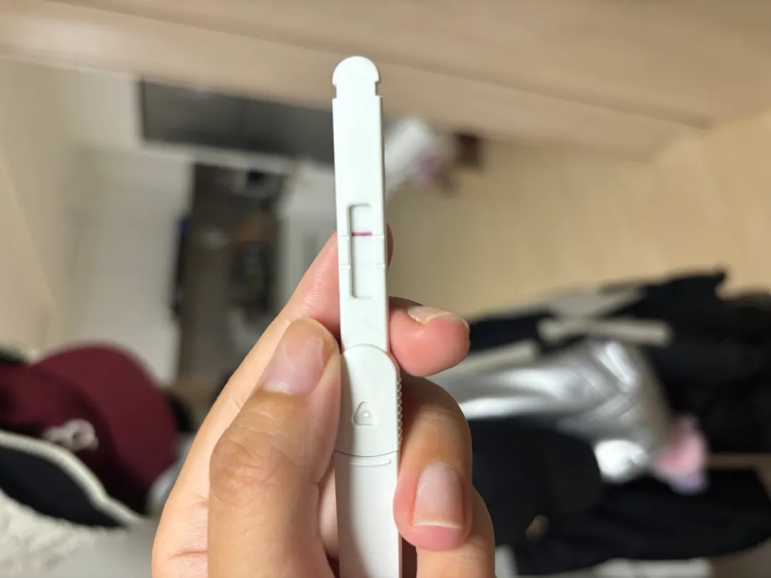 배란 6일차입니다 두줄이 희미하게보여서요