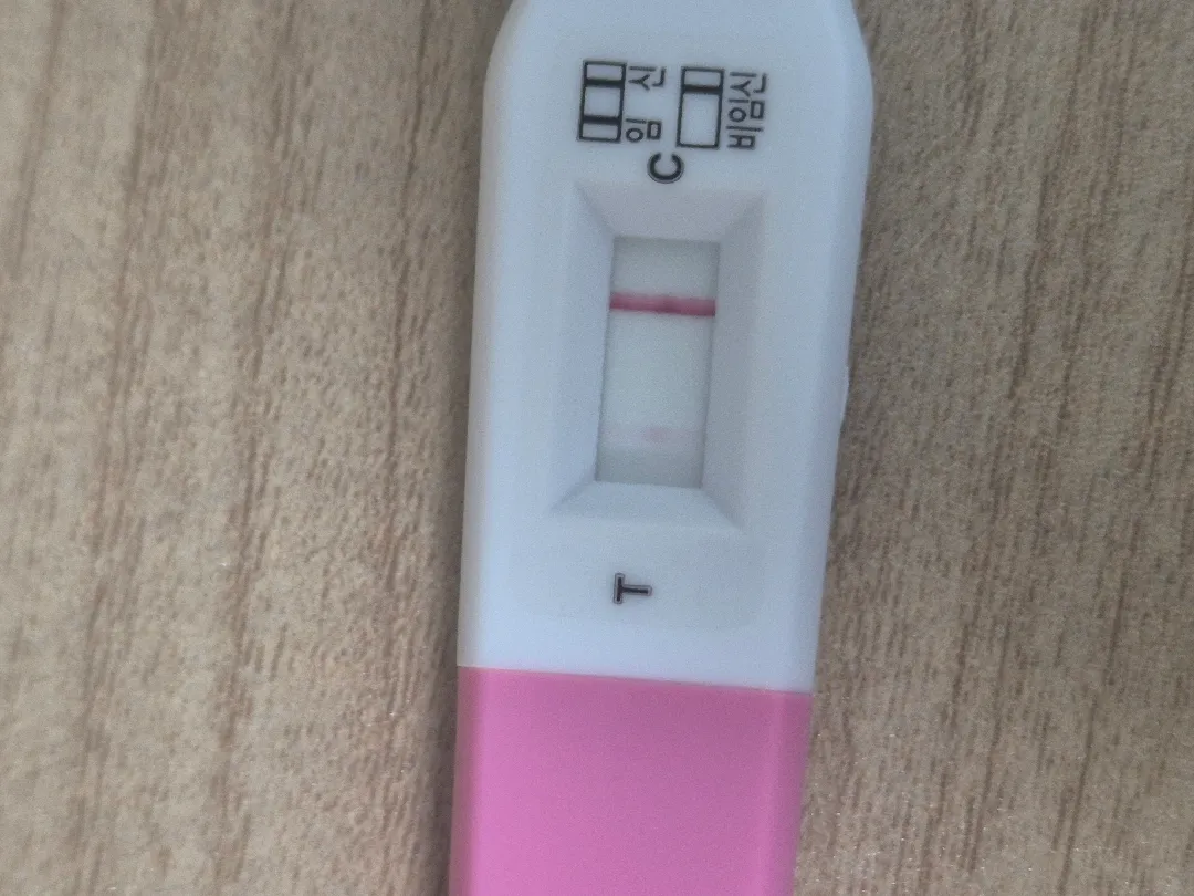 시간 지나서 두줄인데 임신이었던분 계세요?