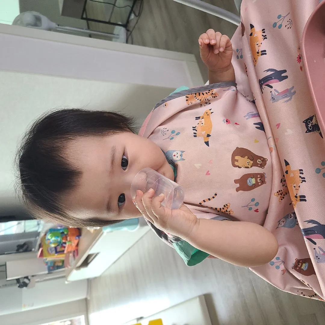 쿠쿠쿡.. 오늘 드디어 빨대컵 졸업했습니다!!!!!