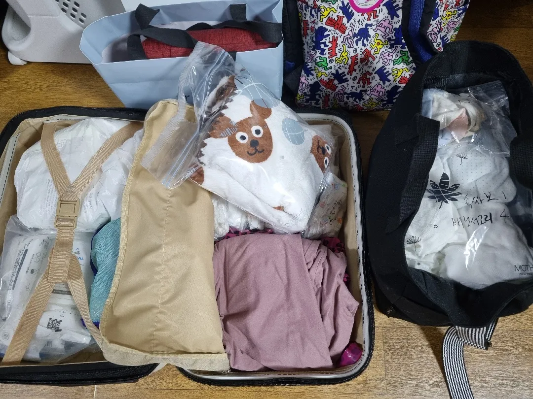 34주, 조기진통 주의 받고 출산가방 싸고 있어요