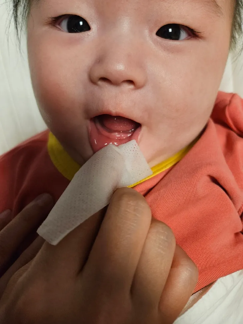 애기이났어요(사진+) 고불소치약쓰라해서 쓰는데, 다들치약어떤거쓰세요?