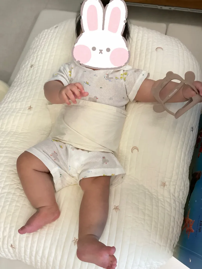 낮에 거실/아기방 온도랑 아기옷차림 어떻게 하세요?