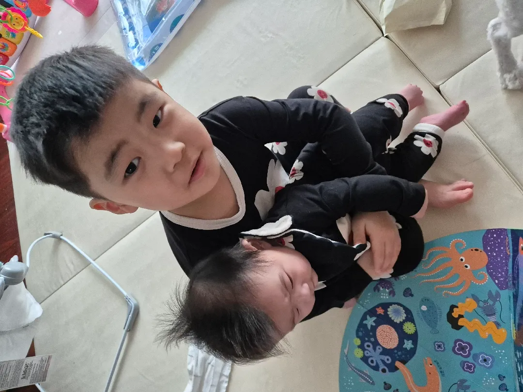 형제룩 자랑 좀 할게요
