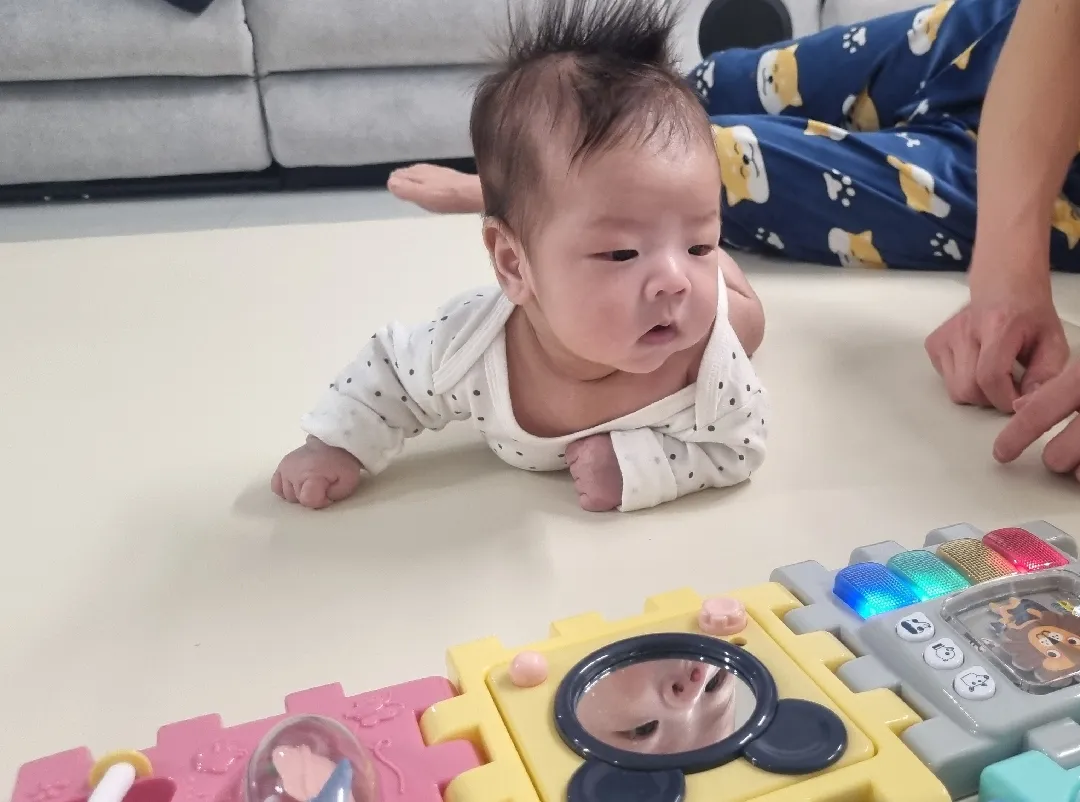 저도 살포시 터미타임 올려봅니다💗