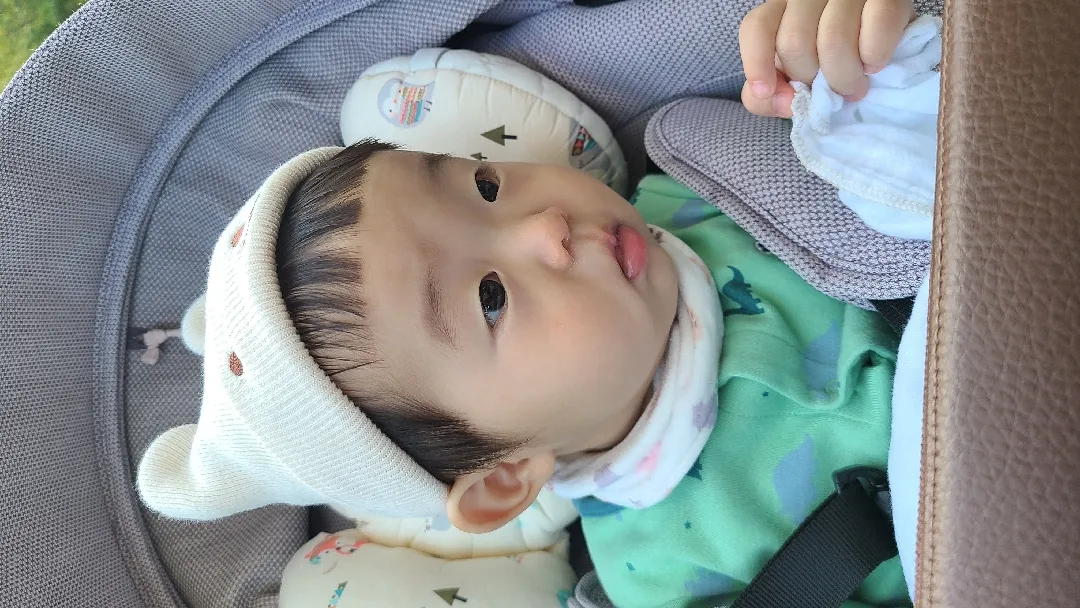 꽃비도 잘지내고 있어요:)
