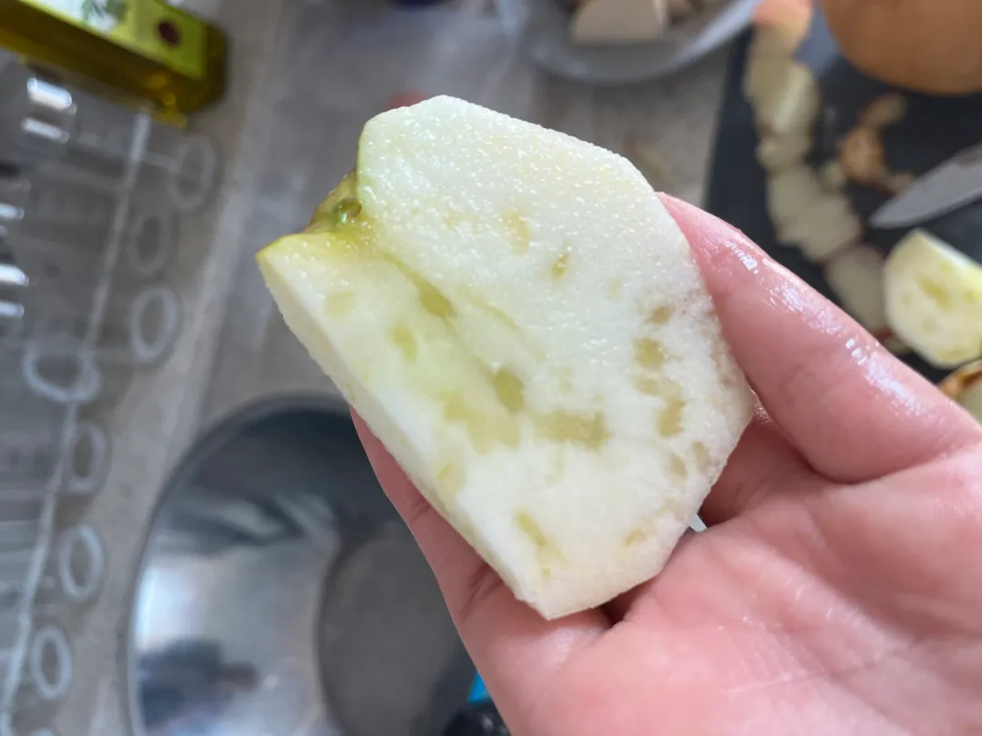 이거 사과 상한건가요?