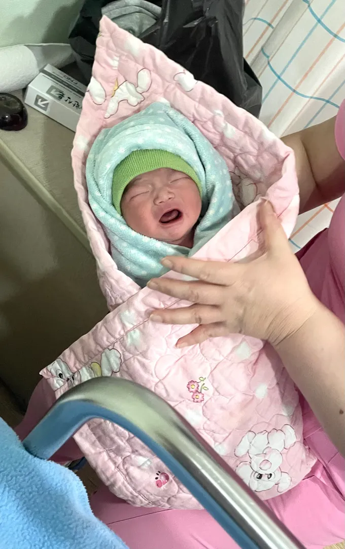 2.48kg 요정을 낳았네요 ㅋㅋㅋ