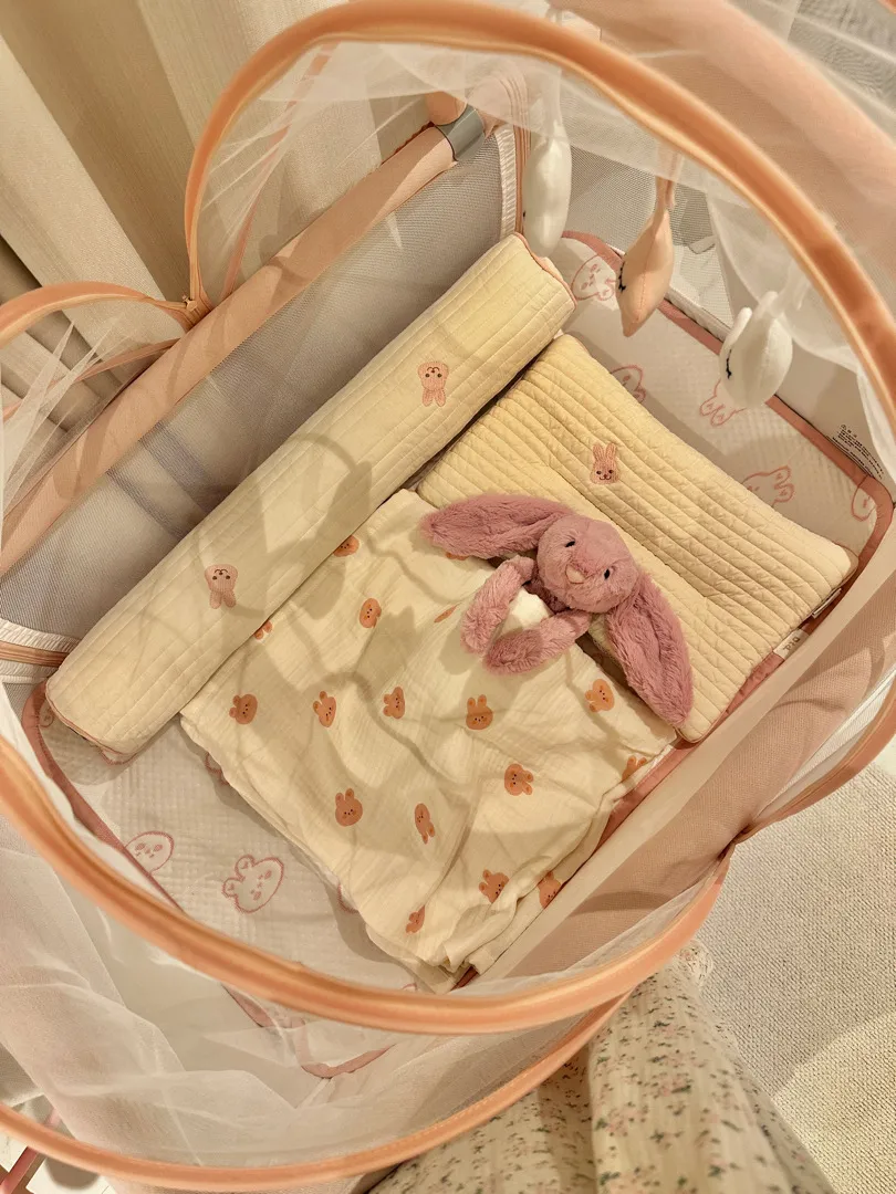 핑크핑크한 예비딸맘 아기침대 꾸미기