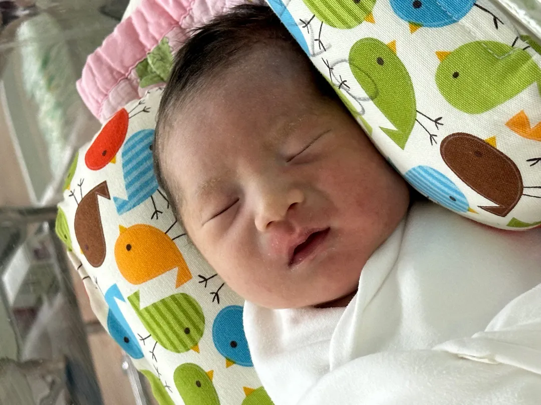 토실이 38주 2일만에 세상에 빛보기,,
