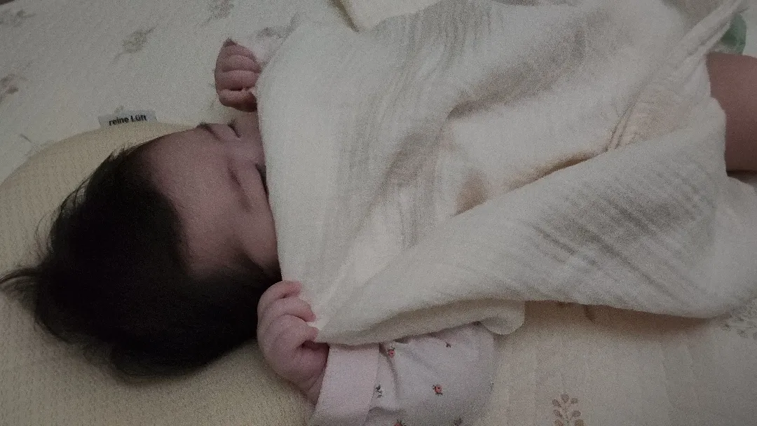 새벽 수유는 없지만 잠이 부족해요..
