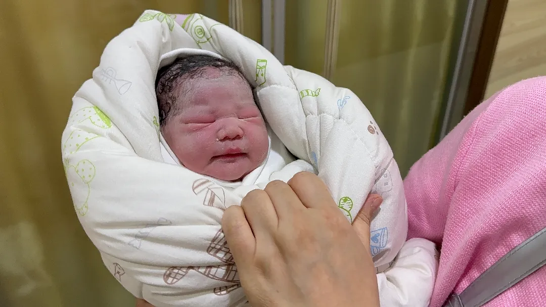 우리아기 세상에 나왔어요